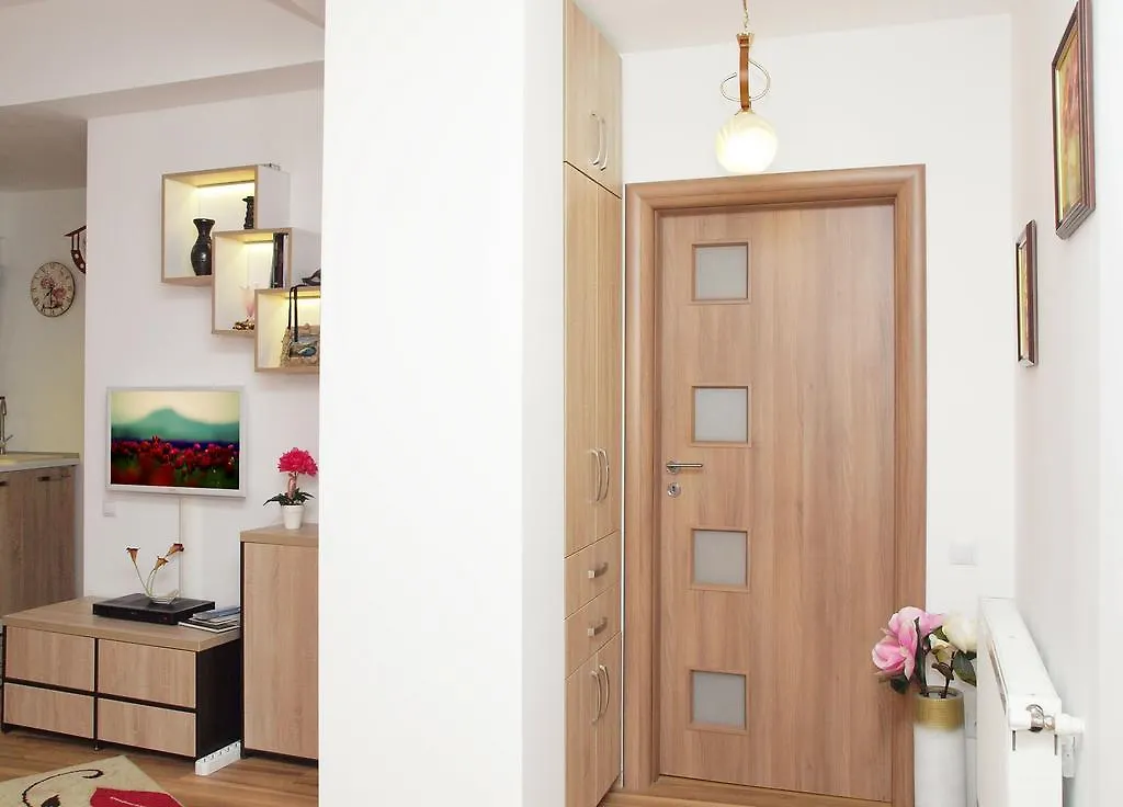 Fancy 2Bd Family Friendly In Historical Centre Netflix View 0*, 布加勒斯特