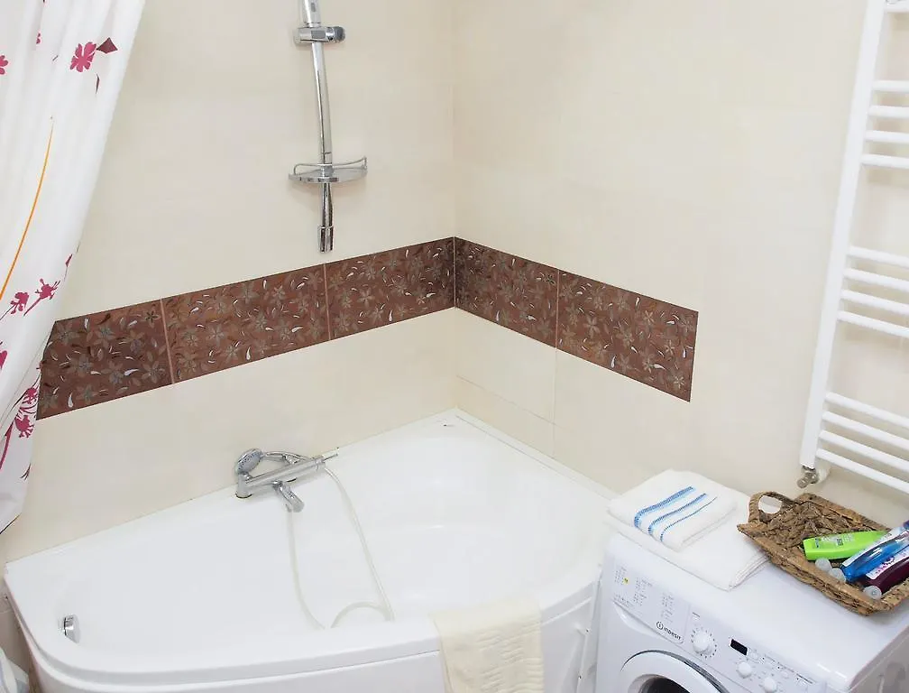 Fancy 2Bd Family Friendly In Historical Centre Netflix View