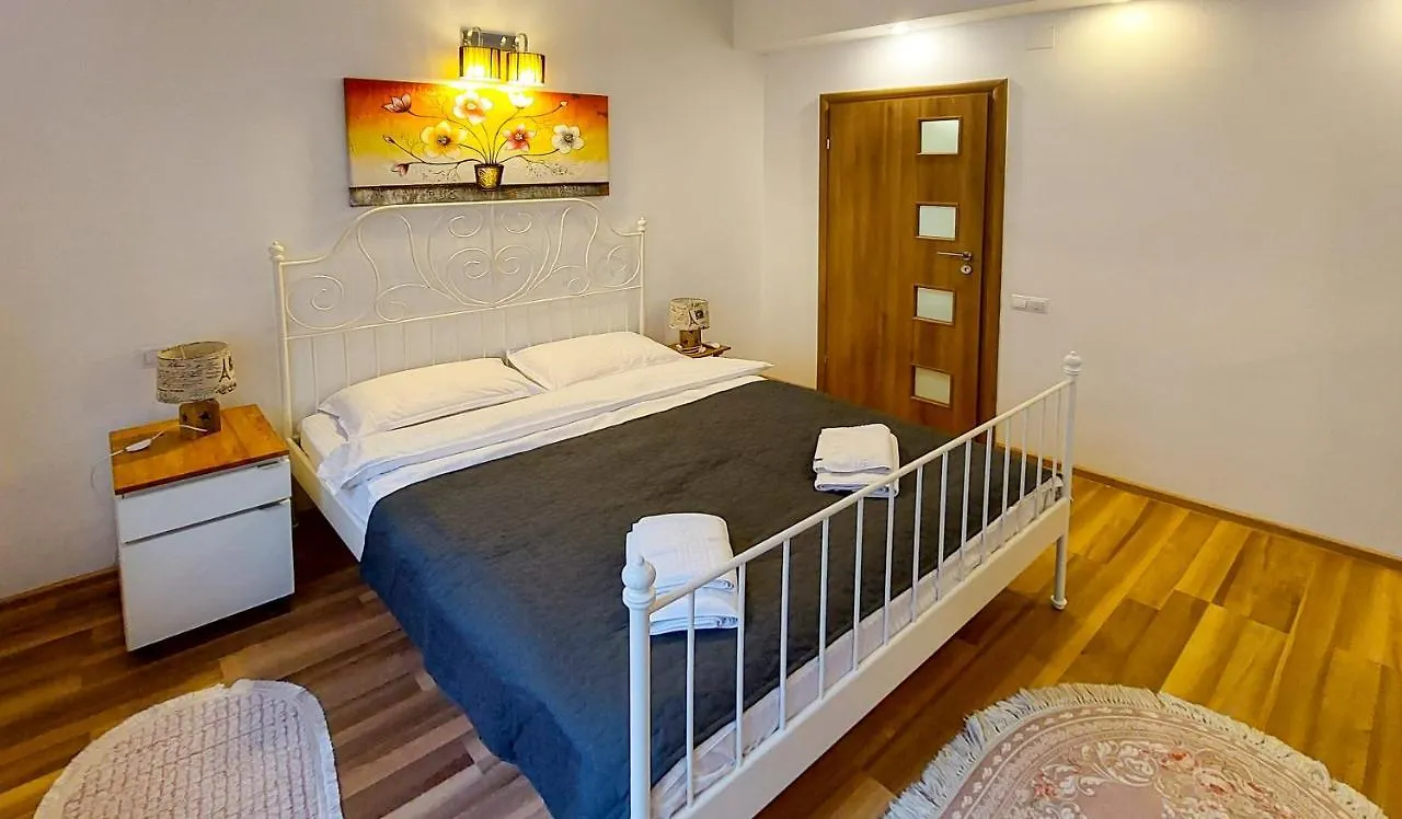 Apartman Fancy 2Bd Family Friendly In Historical Centre Netflix View Románia