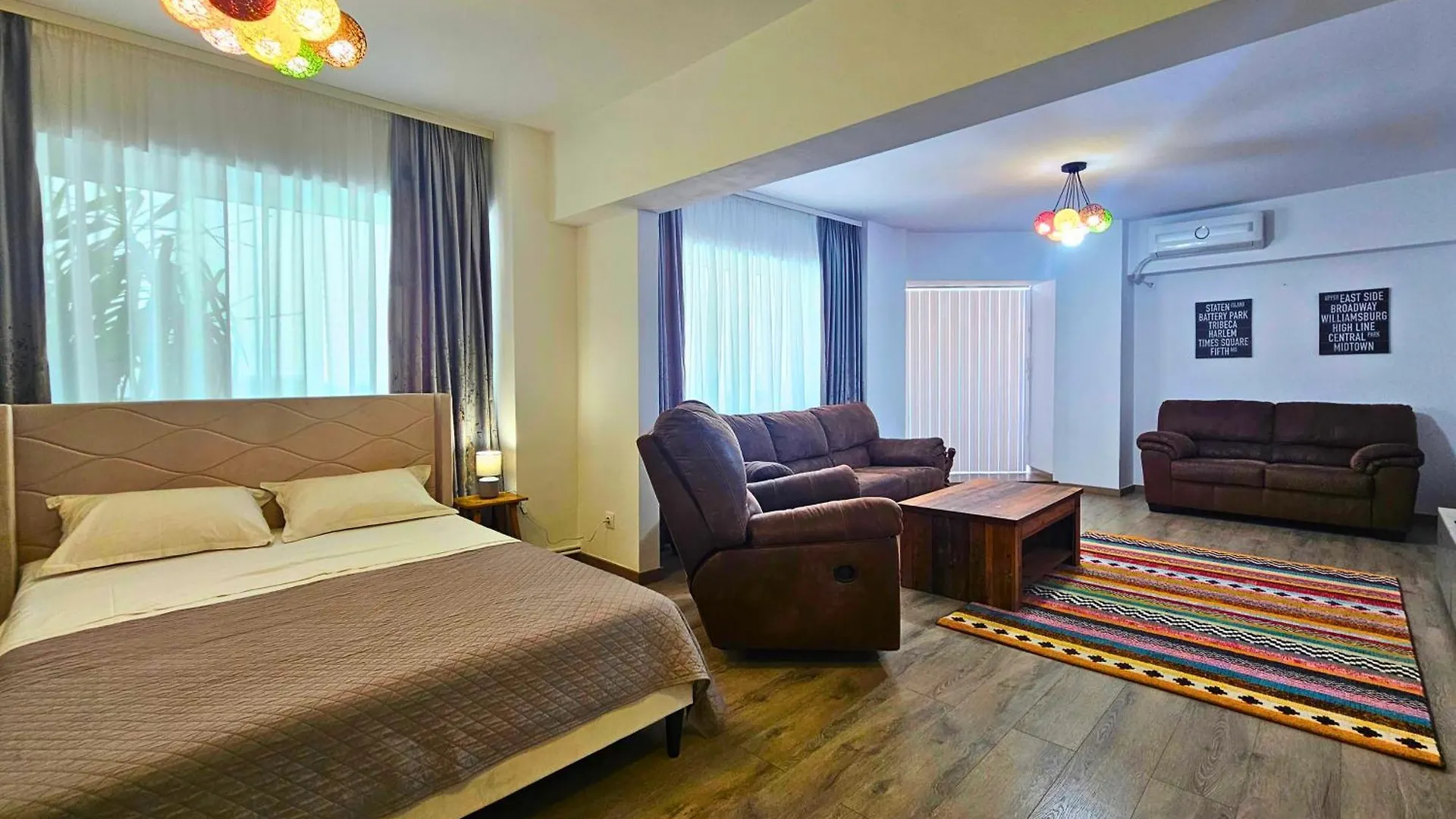Fancy 2Bd Family Friendly In Historical Centre Netflix View