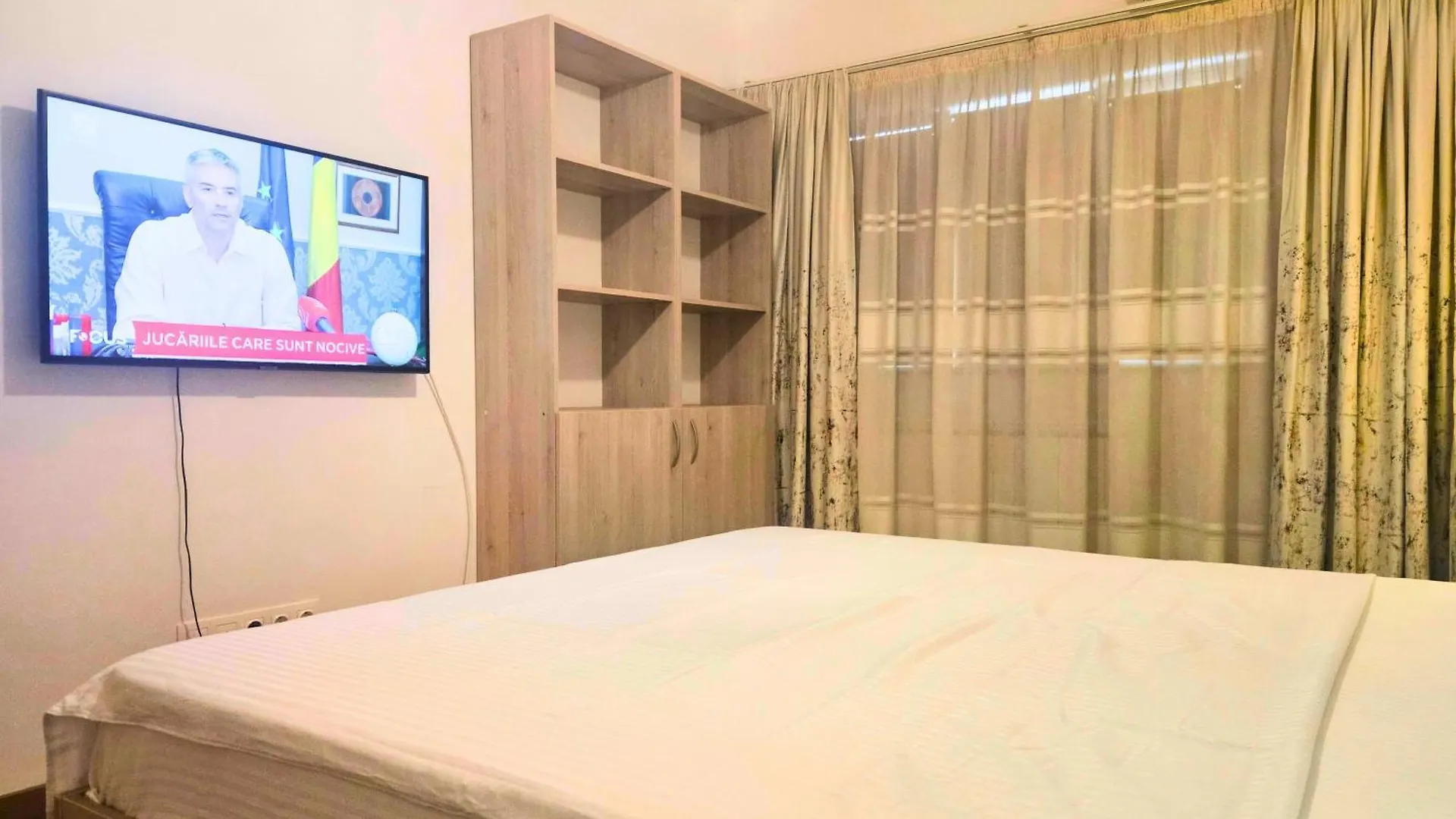 Apartman Fancy 2Bd Family Friendly In Historical Centre Netflix View