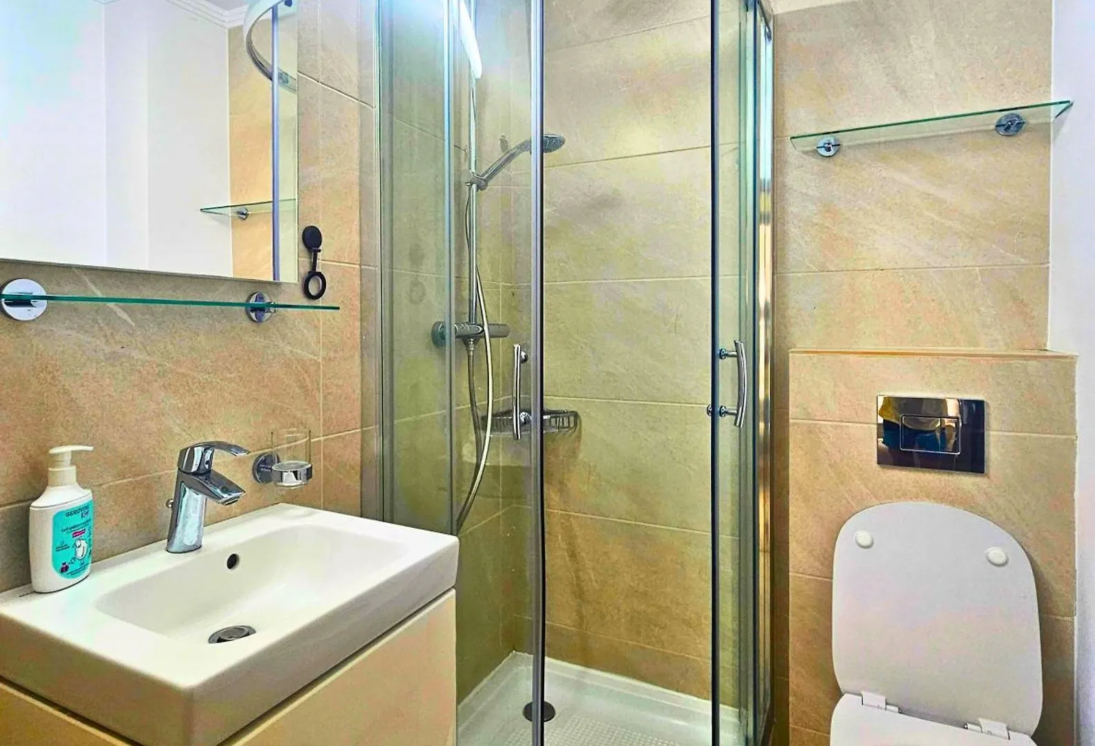 Fancy 2Bd Family Friendly In Historical Centre Netflix View بوخارست