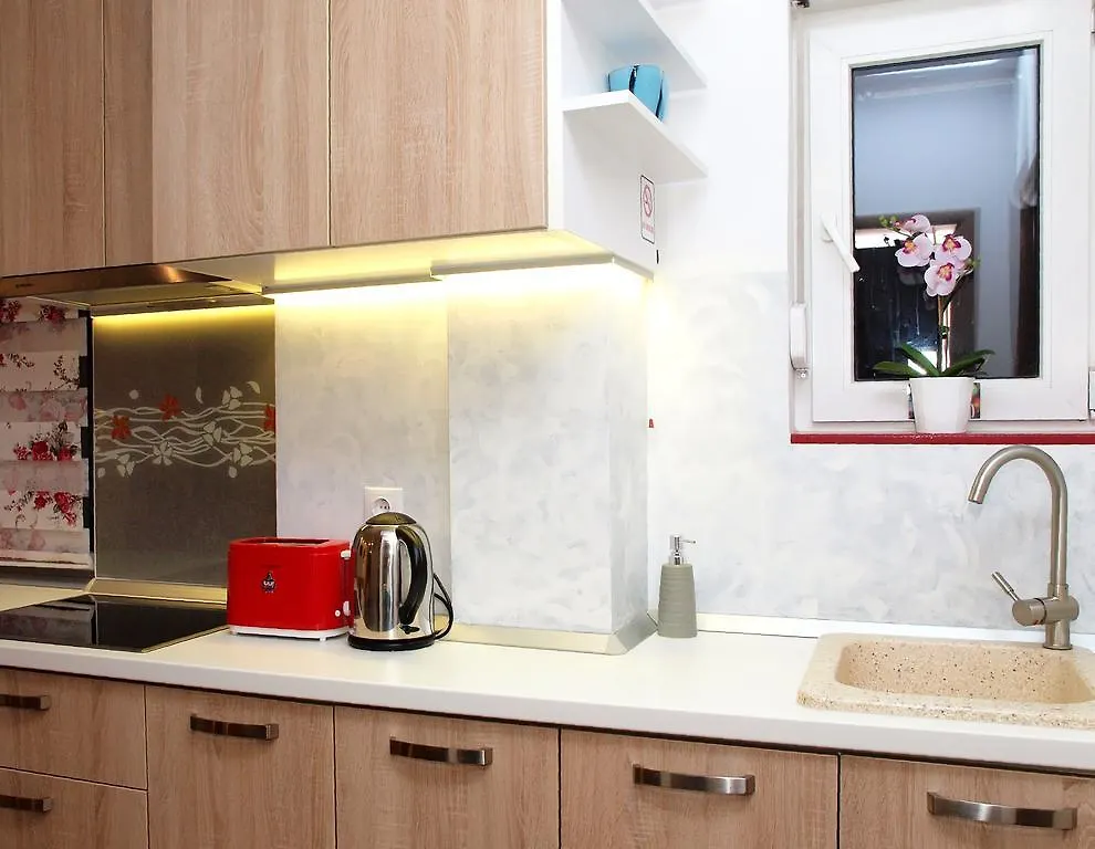 Apartman Fancy 2Bd Family Friendly In Historical Centre Netflix View