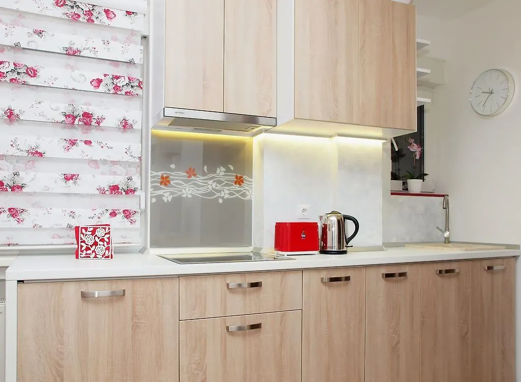 Fancy 2Bd Family Friendly In Historical Centre Netflix View 0*, بوخارست رومانيا