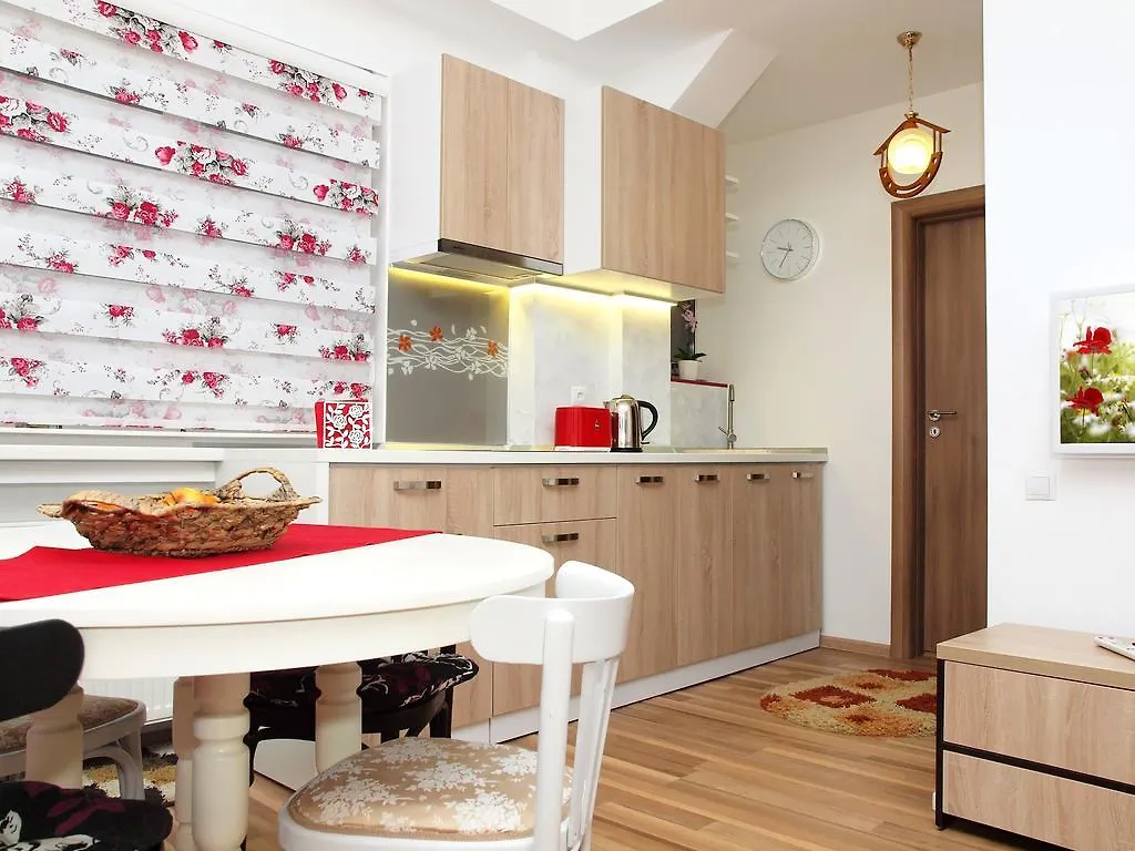 Fancy 2Bd Family Friendly In Historical Centre Netflix View شقة