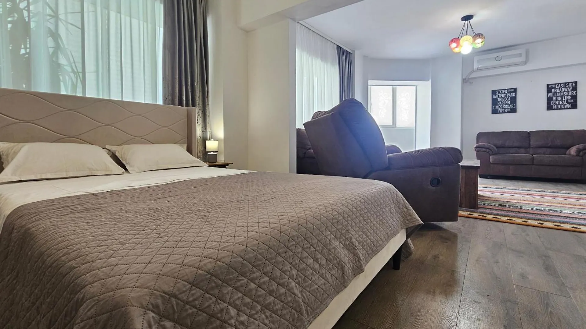 Fancy 2Bd Family Friendly In Historical Centre Netflix View