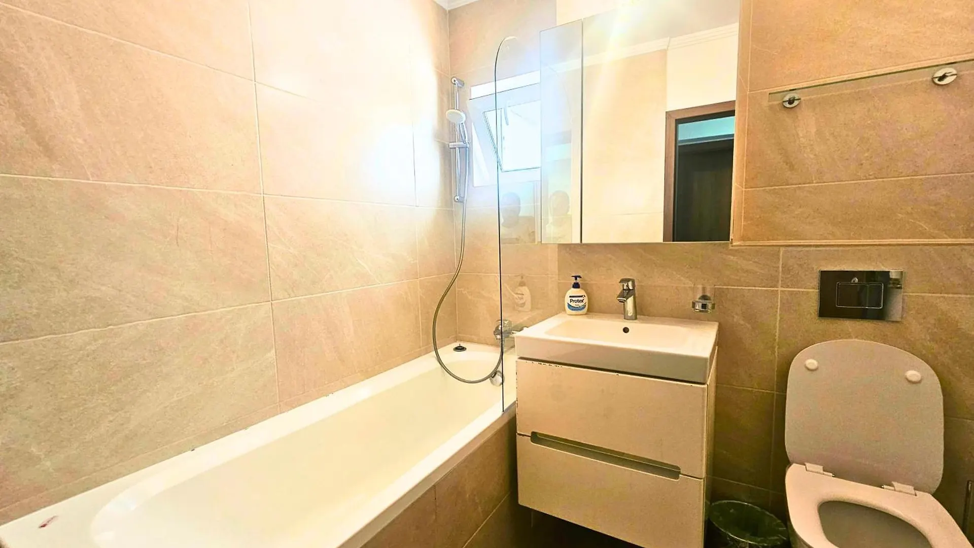 Fancy 2Bd Family Friendly In Historical Centre Netflix View Apartment